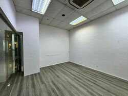 Sunshine Plaza (D7), Shop House #567624191
